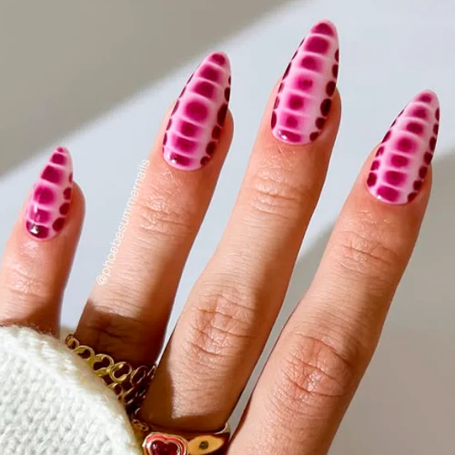 Тренд манікюру 2026 — blooming gel nails