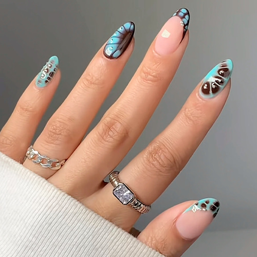 Стильний нейл-арт blooming gel із ефектом розтікання