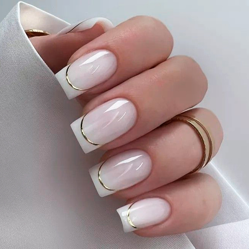 Pantone 11-4201 чистый цвет – деликатная база маникюра