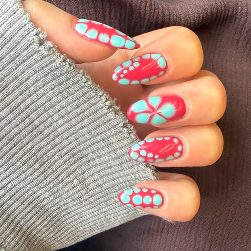 Дизайн манікюру blooming gel з квітами у пастельних відтінках